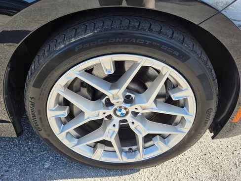Used 2025 BMW 330i Sedan RWD image 9