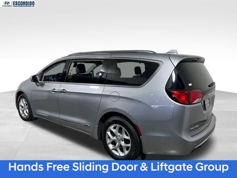 Used 2019 Chrysler Pacifica Touring-L Plus w/ Advanced Safetytec Group FWD image 3