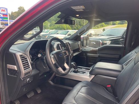 Used 2016 Ford F150 Platinum w/ Equipment Group 701A Luxury AWD/4WD image 19