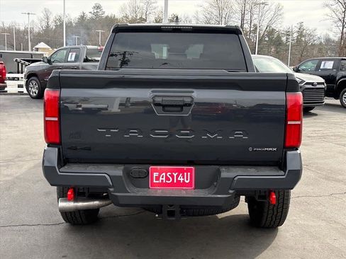 New 2025 Toyota Tacoma TRD Off-Road image 28