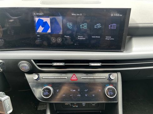 Used 2025 Hyundai Sonata SEL FWD image 24