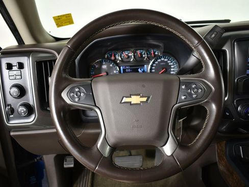 Used 2018 Chevrolet Silverado 1500 LT w/ All Star Edition image 30