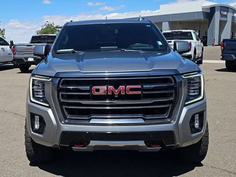 Used 2023 GMC Yukon XL AT4 w/ AT4 Premium Package AWD/4WD image 3