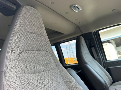 Used 2025 Chevrolet Express 3500 LT w/ LT Preferred Equipment Group RWD image 21