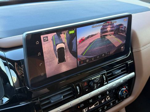 New 2026 Nissan Pathfinder Platinum image 27