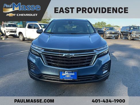 Certified 2024 Chevrolet Equinox LS w/ LS Convenience Package AWD/4WD image 2