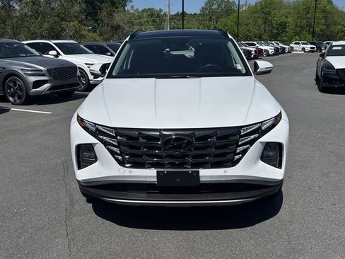 Certified 2022 Hyundai Tucson Limited w/ Cargo Package AWD/4WD image 2