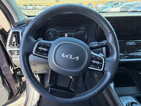 Used 2023 Kia Sorento EX w/ Panoramic Sunroof Package image 11