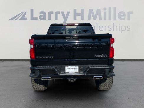 Used 2019 Chevrolet Silverado 1500 High Country w/ Technology Package image 4