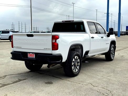 Used 2024 Chevrolet Silverado 2500 Custom w/ Custom Value Package image 7