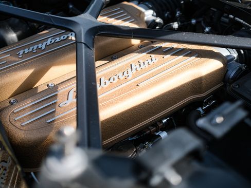 Used 2022 Lamborghini Huracan STO image 38