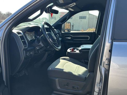 Used 2024 RAM 2500 Big Horn w/ Bed Utility Group image 10