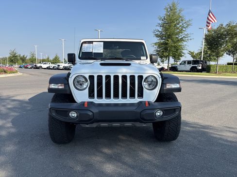 Used 2022 Jeep Gladiator Mojave AWD/4WD image 3