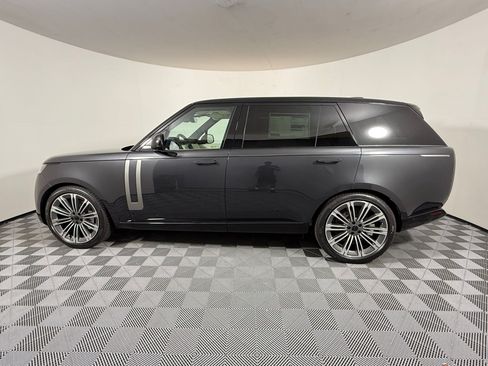 New 2026 Land Rover Range Rover Long Wheelbase SE AWD/4WD image 2