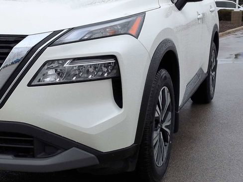 Used 2023 Nissan Rogue SV image 10