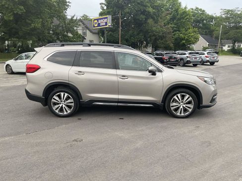 Used 2019 Subaru Ascent Limited AWD/4WD image 7
