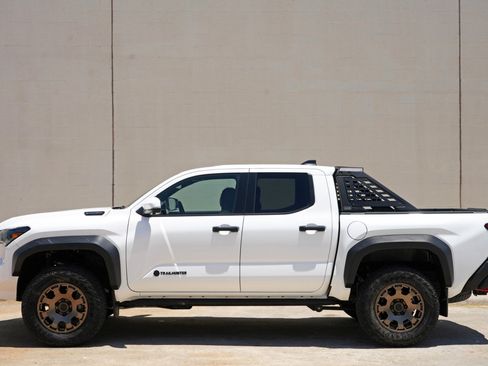 Used 2024 Toyota Tacoma 4x4 Double Cab Hybrid image 53