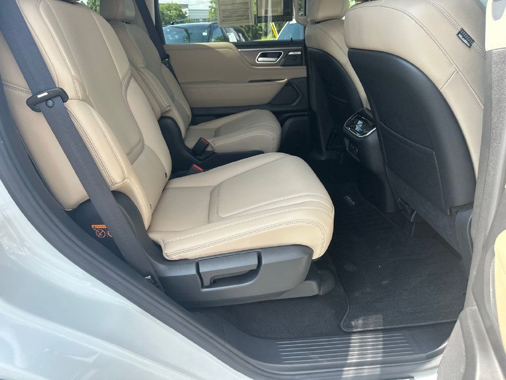 Used 2026 INFINITI QX80 Pure RWD image 13