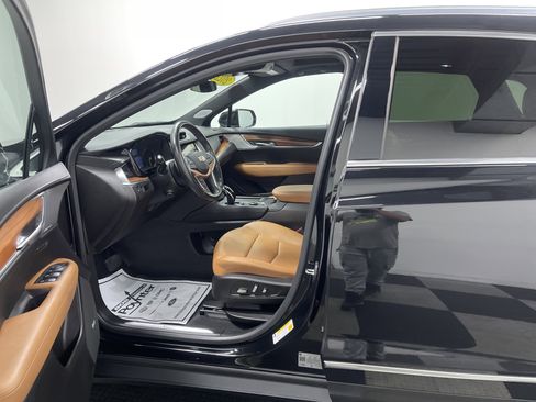 Used 2022 Cadillac XT5 Premium Luxury image 9
