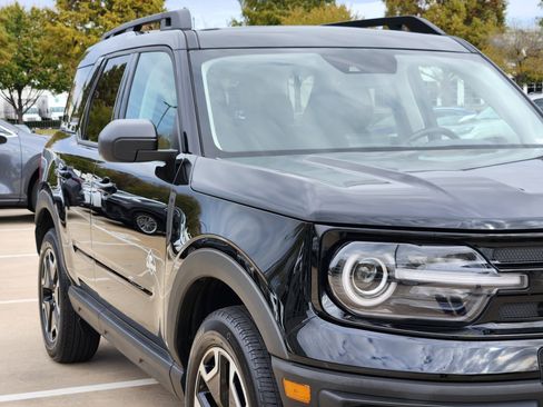 Used 2022 Ford Bronco Sport Outer Banks w/ Tech Package image 8