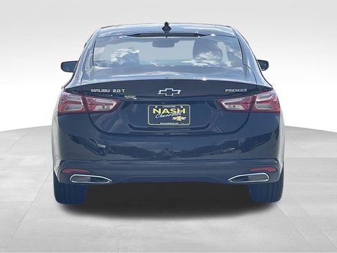Used 2021 Chevrolet Malibu Premier FWD image 4
