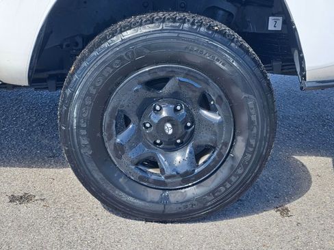 Used 2021 Toyota Tacoma SR w/ SR Convenience Package image 4