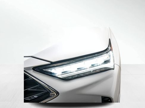 Used 2025 Acura MDX SH-AWD w/ Technology Package image 5