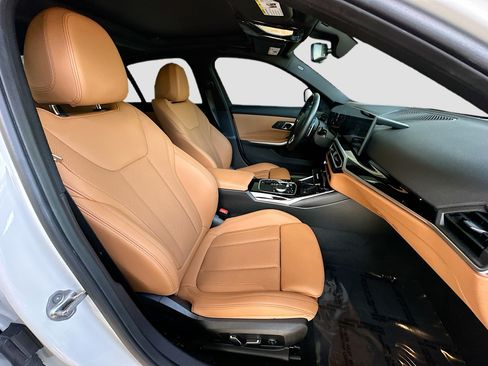 Certified 2024 BMW 330i Sedan w/ Convenience Package image 28