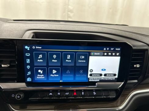 Used 2023 Chevrolet Silverado 1500 RST AWD/4WD image 16