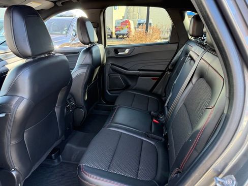 Used 2023 Ford Escape ST-Line Select w/ Tech Pack #2 image 16