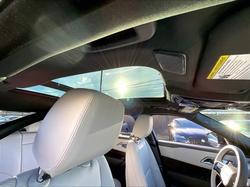 New 2026 Land Rover Range Rover Velar Dynamic SE image 29