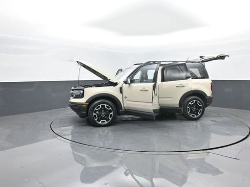 Certified 2024 Ford Bronco Sport Outer Banks w/ Tech Package image 38