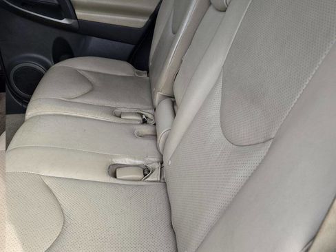 Used 2011 Toyota RAV4 Limited w/ Limited Extra Value Pkg AWD/4WD image 22