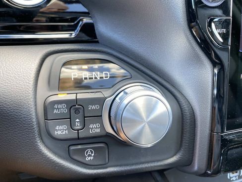 New 2026 RAM 1500 Laramie AWD/4WD image 14