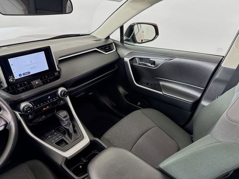 Certified 2024 Toyota RAV4 XLE w/ Convenience Package image 25