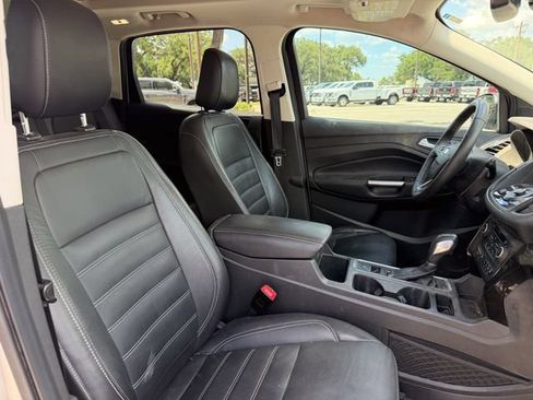 Used 2019 Ford Escape Titanium FWD image 14