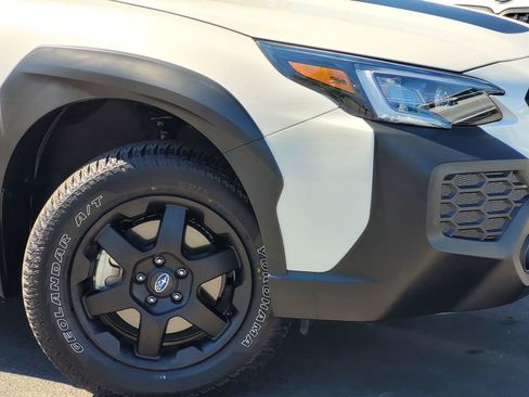 Certified 2025 Subaru Outback Wilderness w/ Wilderness Package AWD/4WD image 5