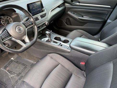 Used 2019 Nissan Altima 2.5 SV image 4