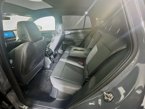 Used 2024 Volkswagen ID.4 S image 29