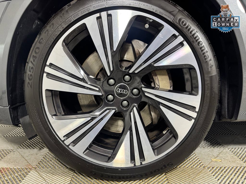 Used 2024 Audi Q8 e-tron Prestige w/ Prestige Package AWD/4WD image 30