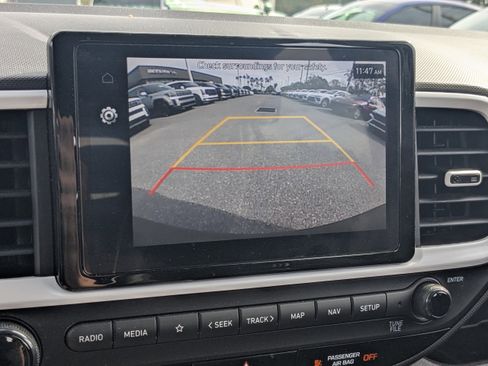 Certified 2024 Hyundai Venue Limited image 21