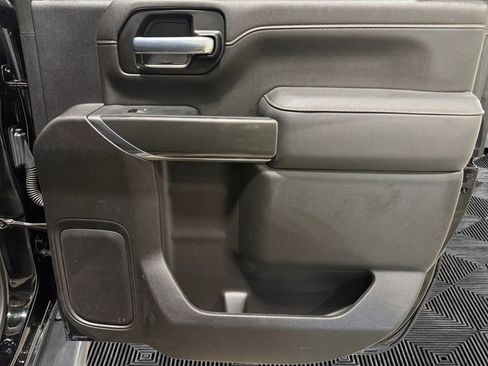 Used 2021 GMC Sierra 3500 AT4 image 15