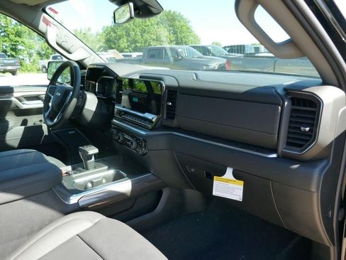 New 2026 Chevrolet Silverado 1500 LTZ AWD/4WD image 14