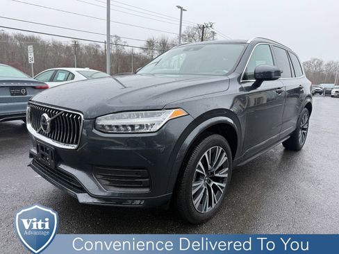 Used 2022 Volvo XC90 T5 Momentum w/ Climate Package image 4