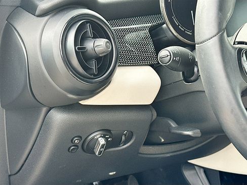 Used 2023 MINI Cooper SE image 10