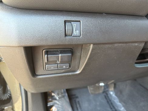 Used 2023 Chevrolet Colorado LT image 23