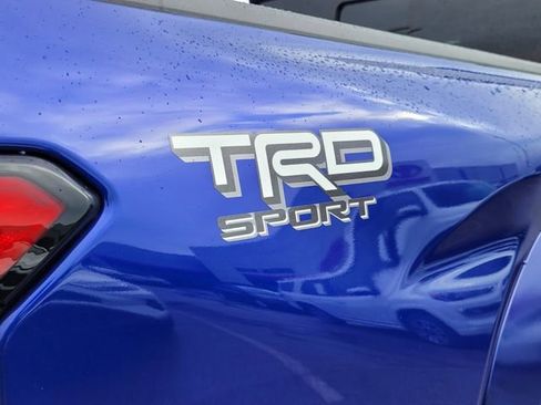 Used 2024 Toyota Tacoma TRD Sport w/ TRD Sport Upgrade Package RWD image 11