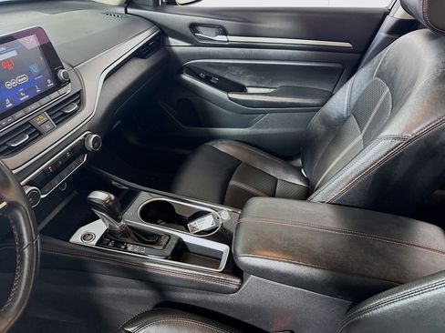 Used 2025 Nissan Altima 2.5 SR image 22