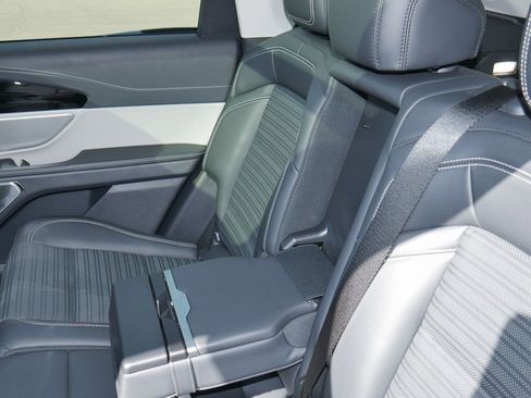 Used 2024 Lincoln Nautilus Reserve w/ Equipment Group 203A image 26