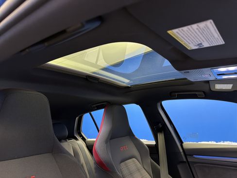 Used 2024 Volkswagen GTI SE image 26